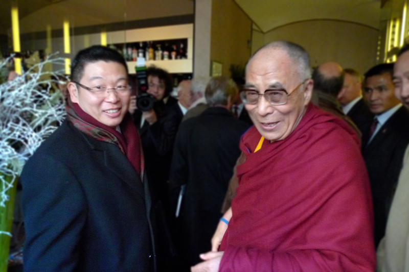 His Holiness the Dalai Lama and Dr. Yang Jianli meet in Prague, Czech Republic
